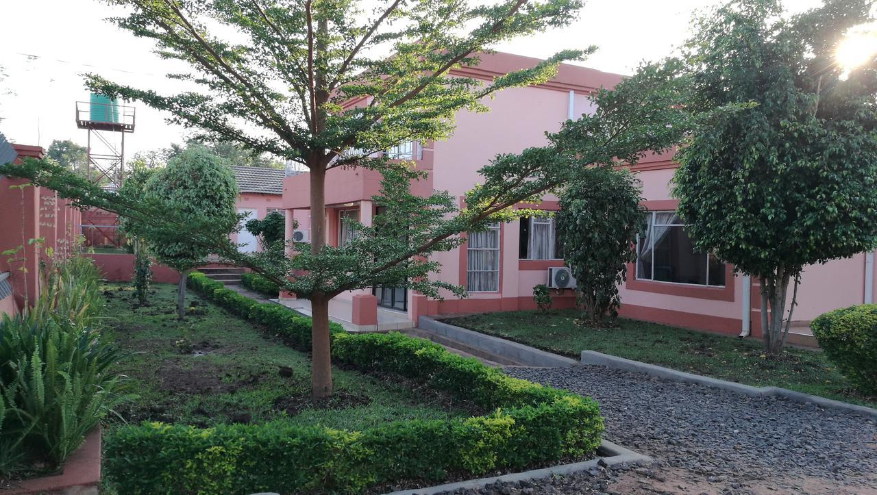 Lepatino Bed & Breakfast Livingstone Exterior photo