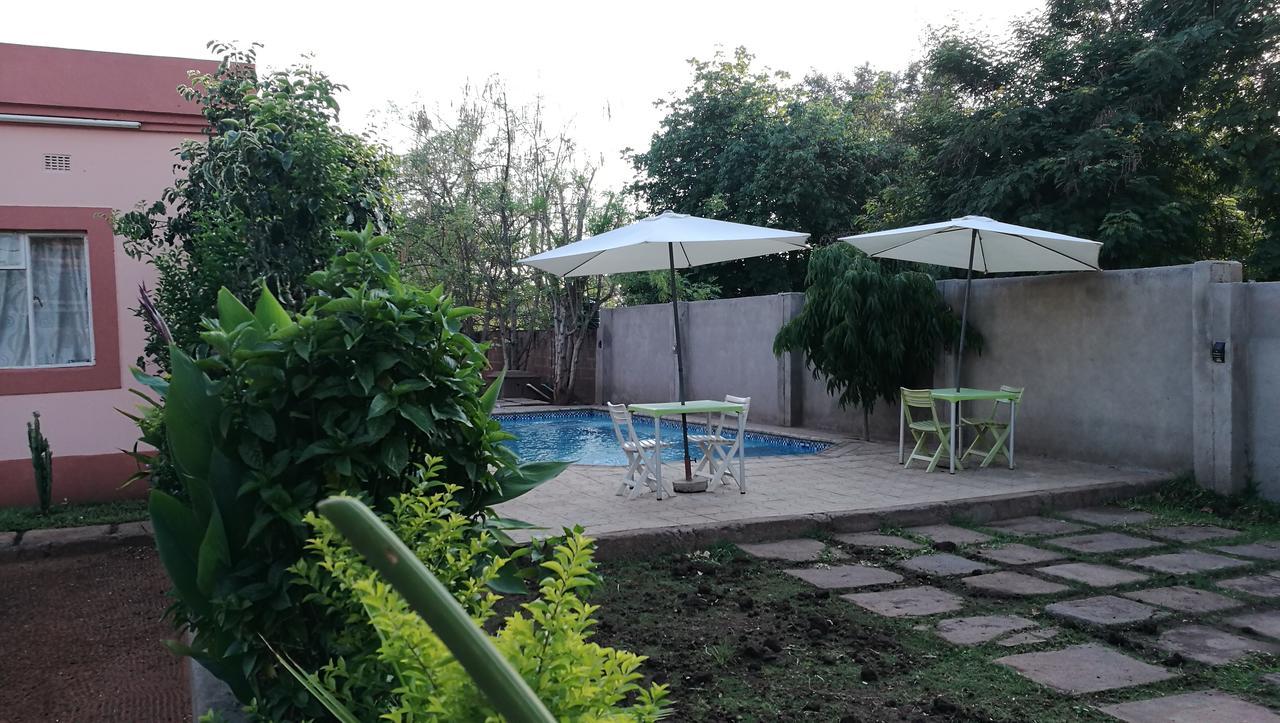 Lepatino Bed & Breakfast Livingstone Exterior photo