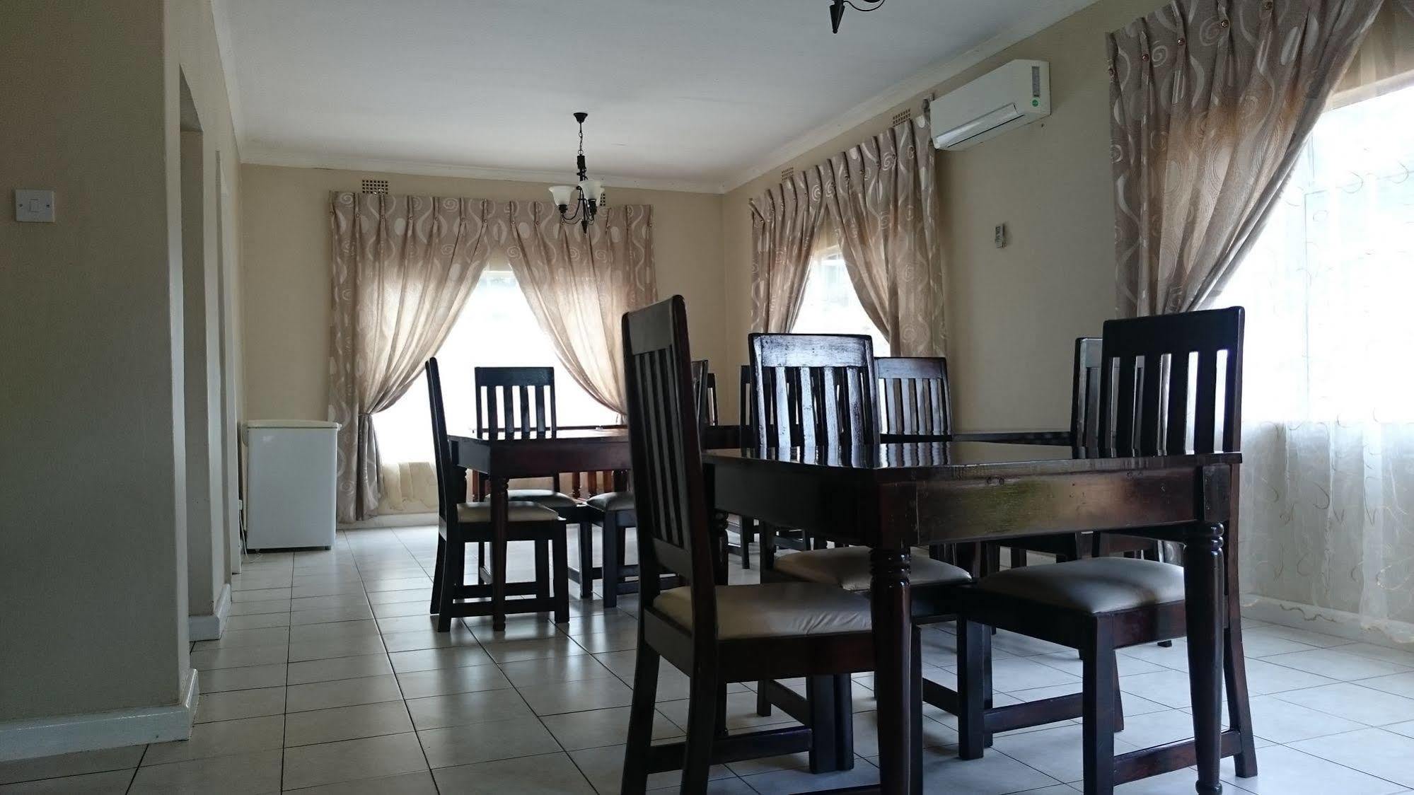 Lepatino Bed & Breakfast Livingstone Exterior photo
